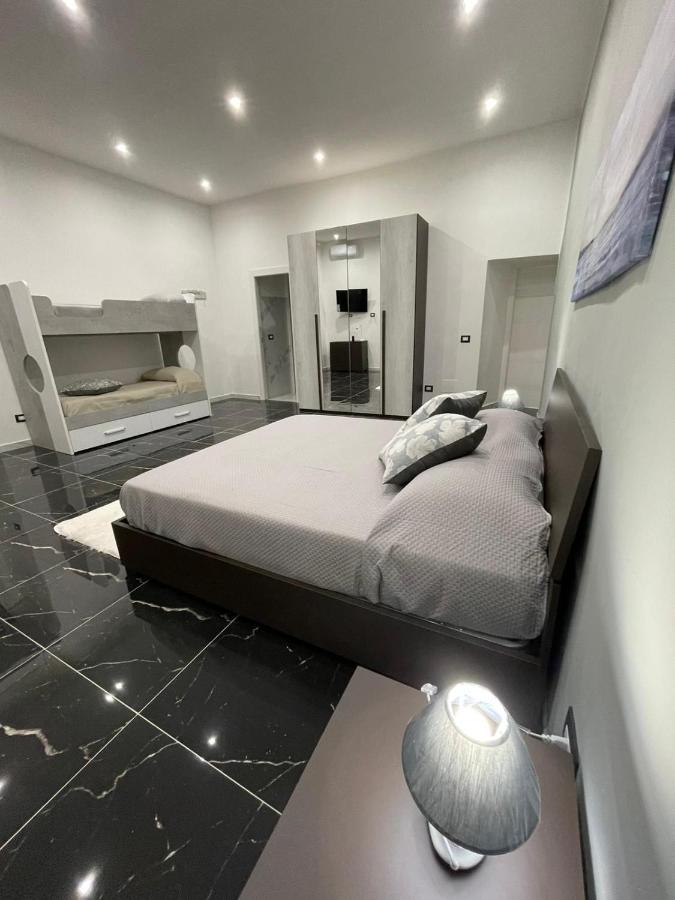 Hotel LudBen House à Naples Extérieur photo