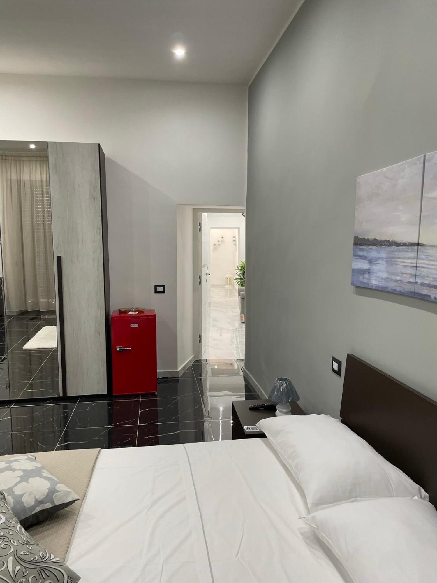 Hotel LudBen House à Naples Extérieur photo