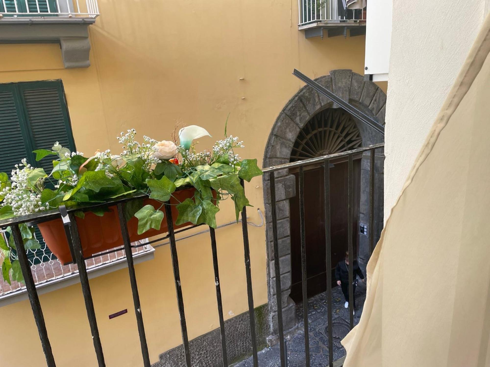 Hotel LudBen House à Naples Extérieur photo