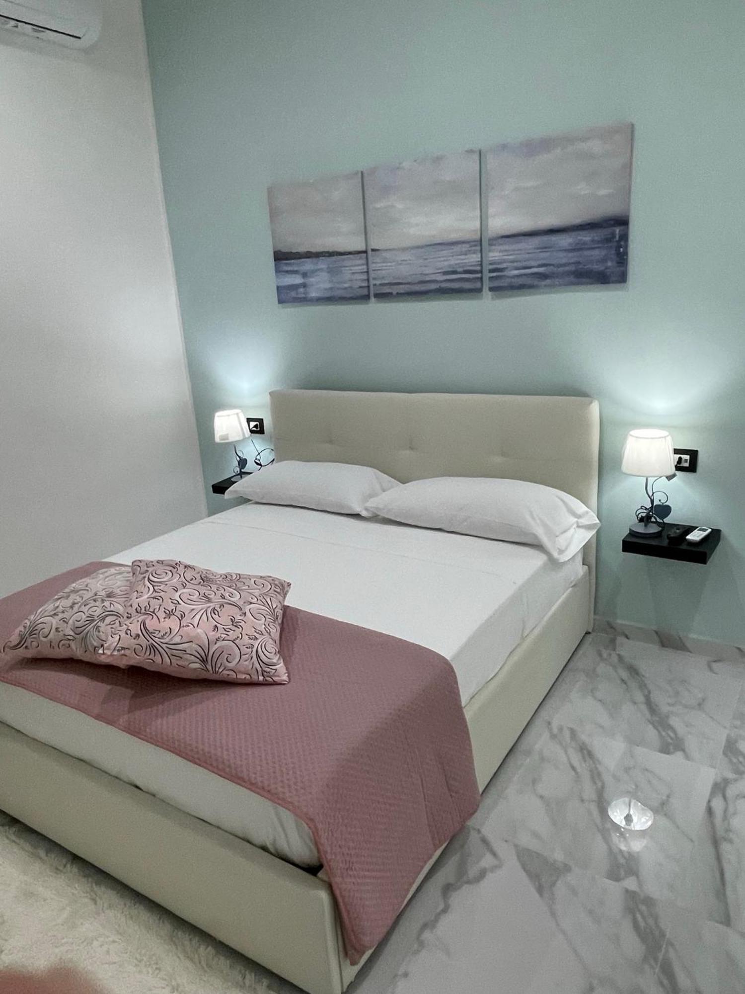 Hotel LudBen House à Naples Extérieur photo